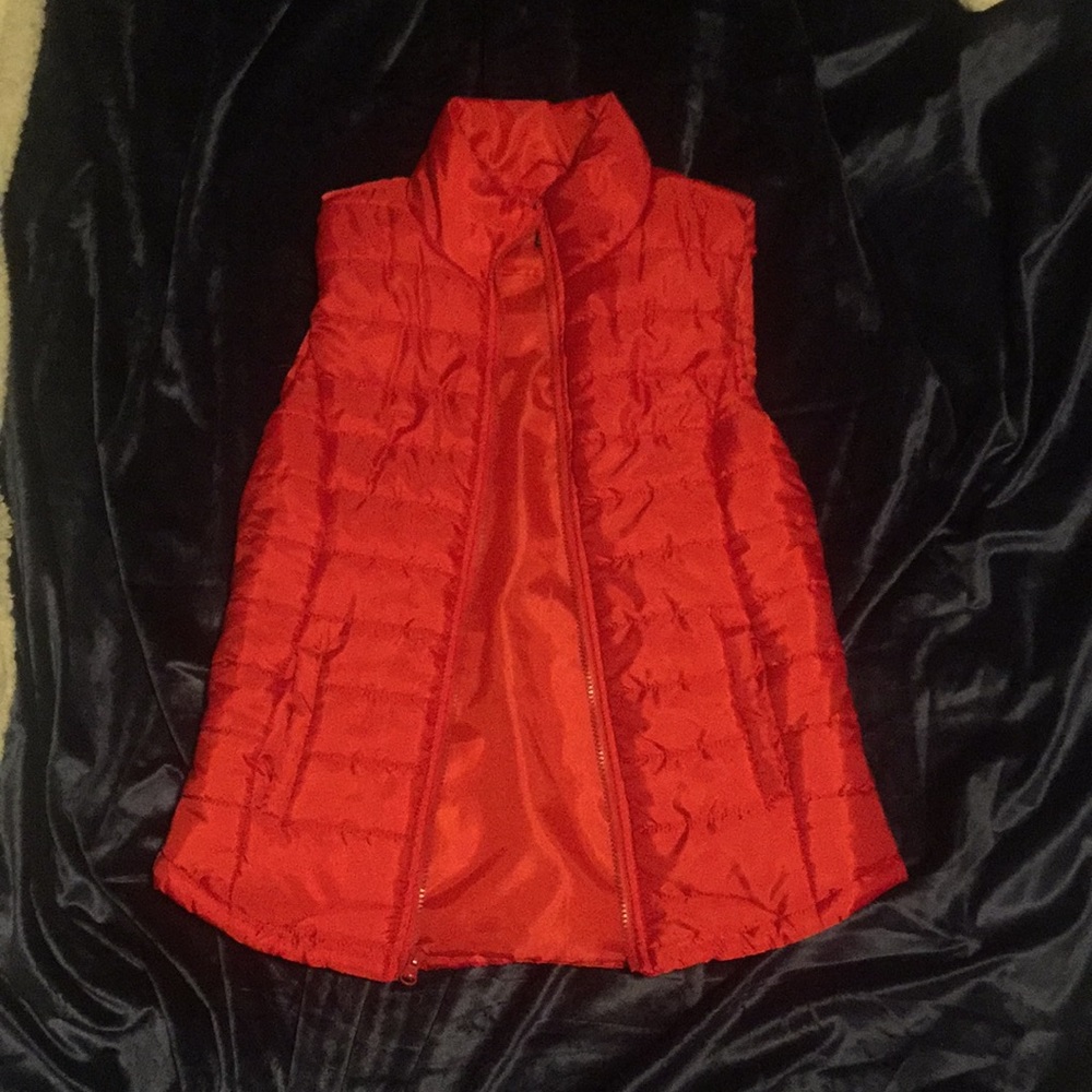 Rue 21 vest never worn